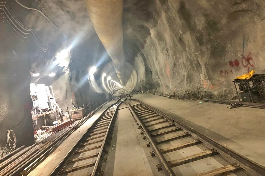 Tunnel construction and drilling corridor